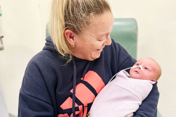 NeoHOME’s 100th patient Xavier and mum Rachel at RBWH