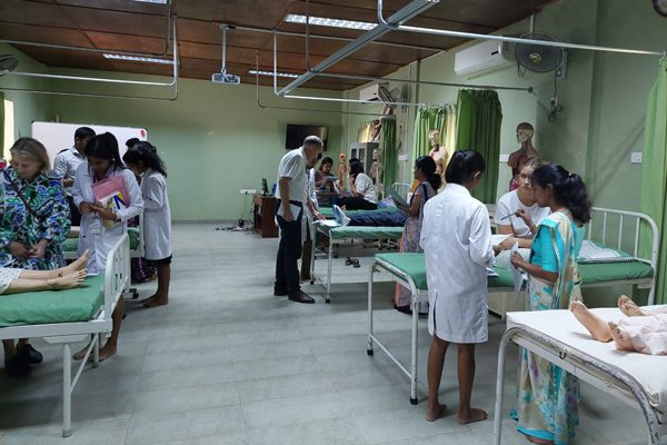 Pharmacy volunteers at a Sri Lankan Hospital