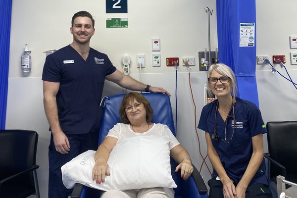 Patient Elise Ibrahim receives day treatment from heart failure service Nurse Practitioner Cameron Greenland and Clinical Nurse Consultant, Carly Butler