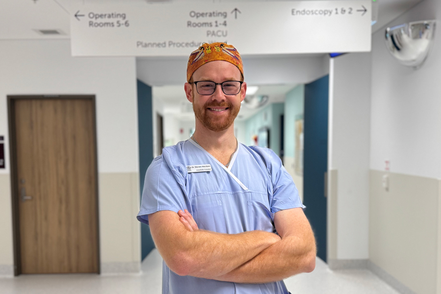 Dr Steven Hocken