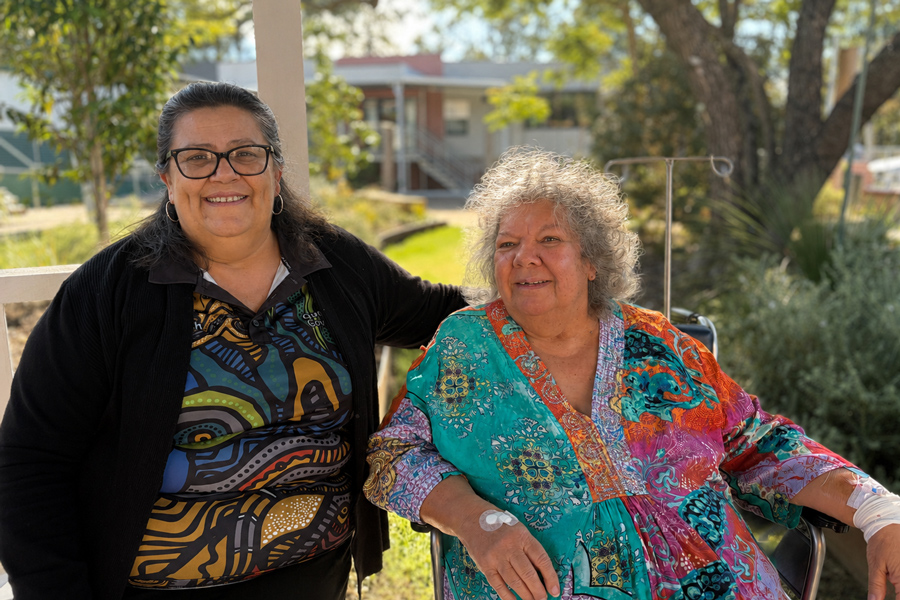 (L-R) TPCH Indigenous Hospital Liaison Officer, Rhonda Kunde pictured with Aunty Lorian.